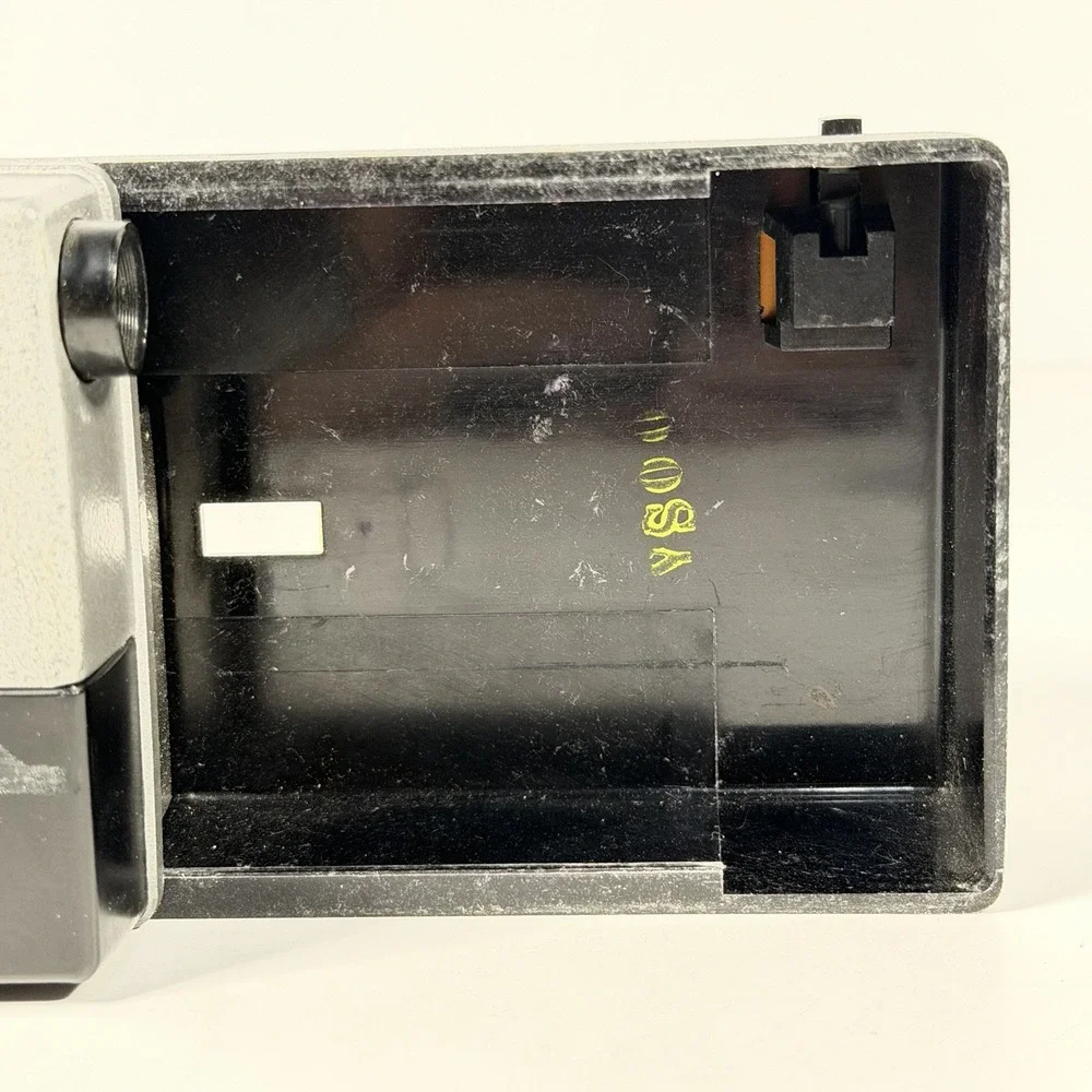 Vintage Collectible KODAK M4 Instamatic Ektanar Lens Movie Camera B3G1